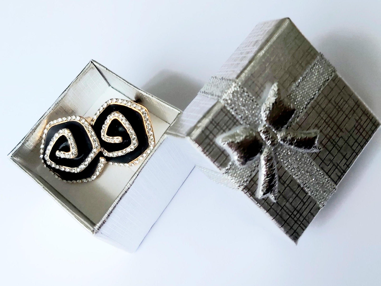 Vintage 2000s Black & 14K Gold-Plated Flower Crystal Stud Earrings