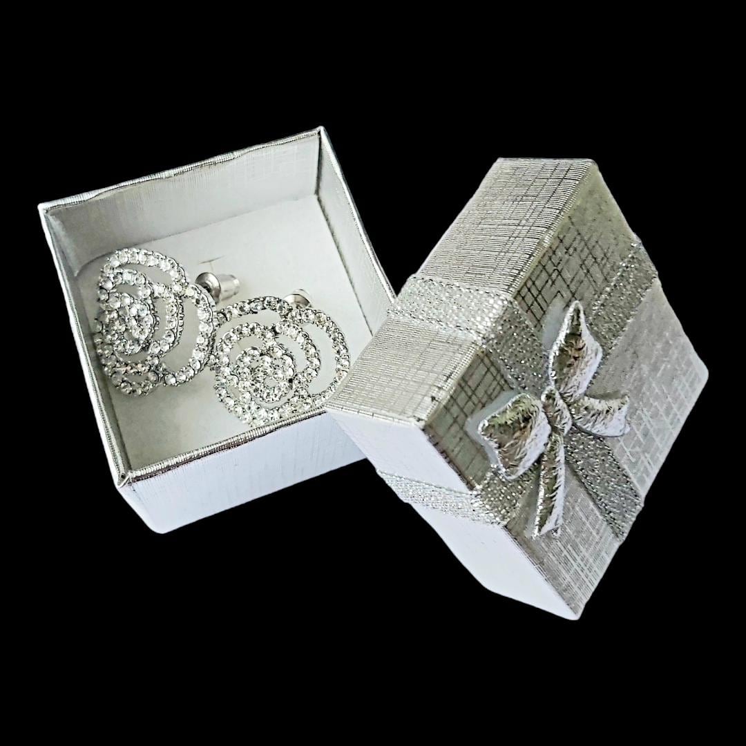 Pair of Vintage 2000s Silver-Tone 14K Gold-Plated Flower Stud Earrings with Crystals