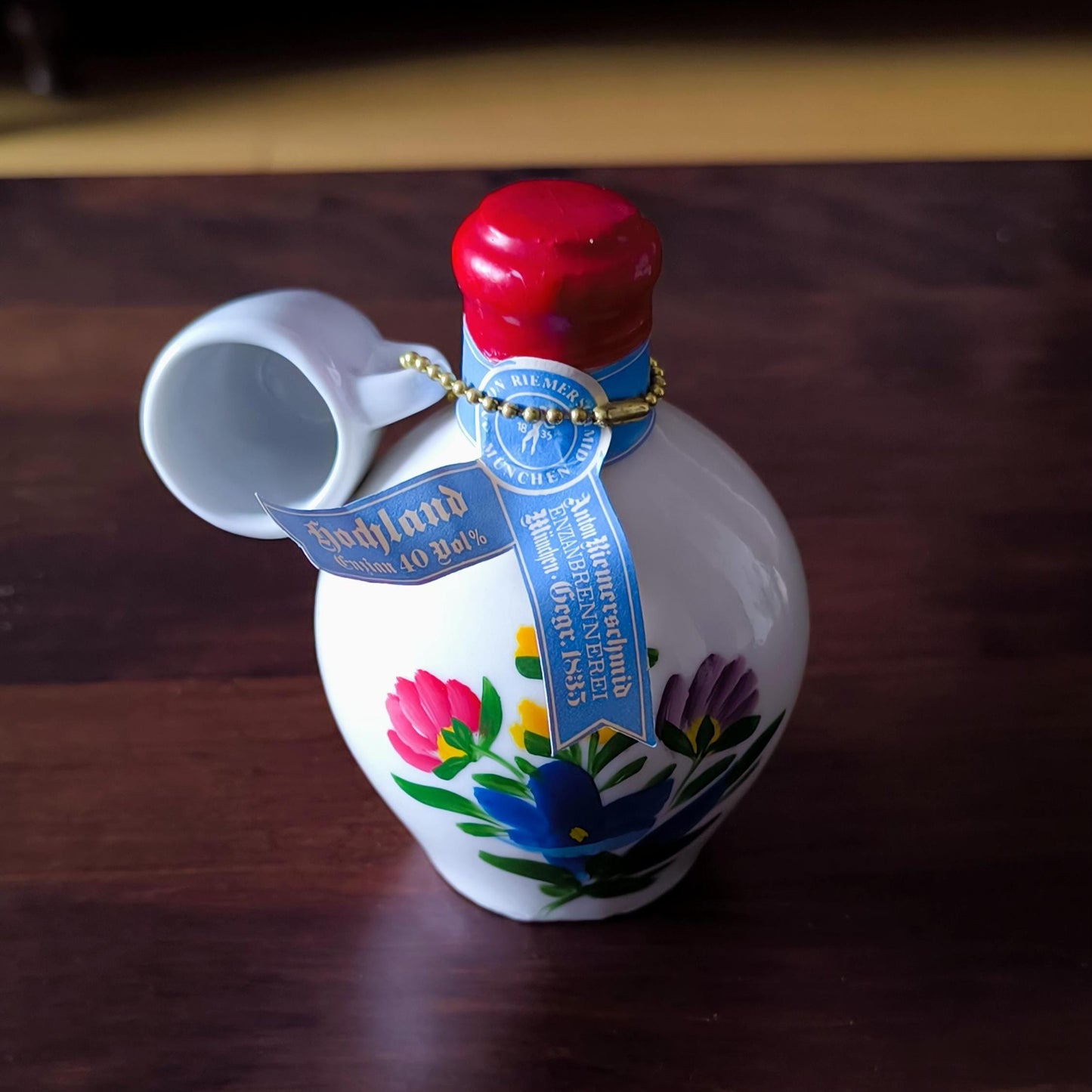 Godjland Mini Porcelain Bottle with Hand-Painted Lily Design & Cup