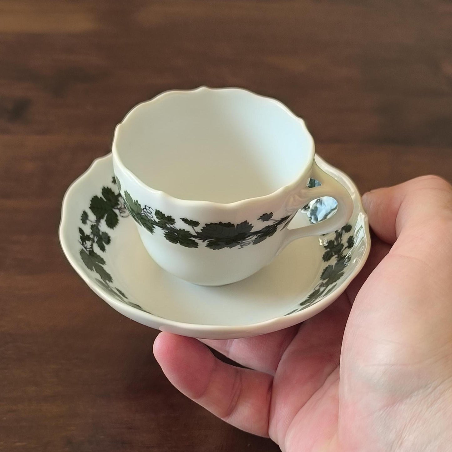 Meissen Porcelain Demitasse Set Espresso/Tea Cup & Saucer Green Vine Pattern with Scalloped Edge