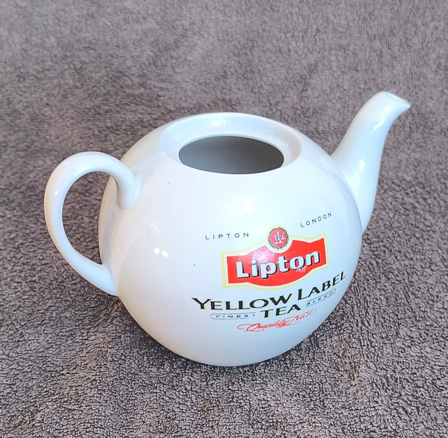 1990s Lipton Collectible Teapot, White Tea Pot, Vintage Ceramic