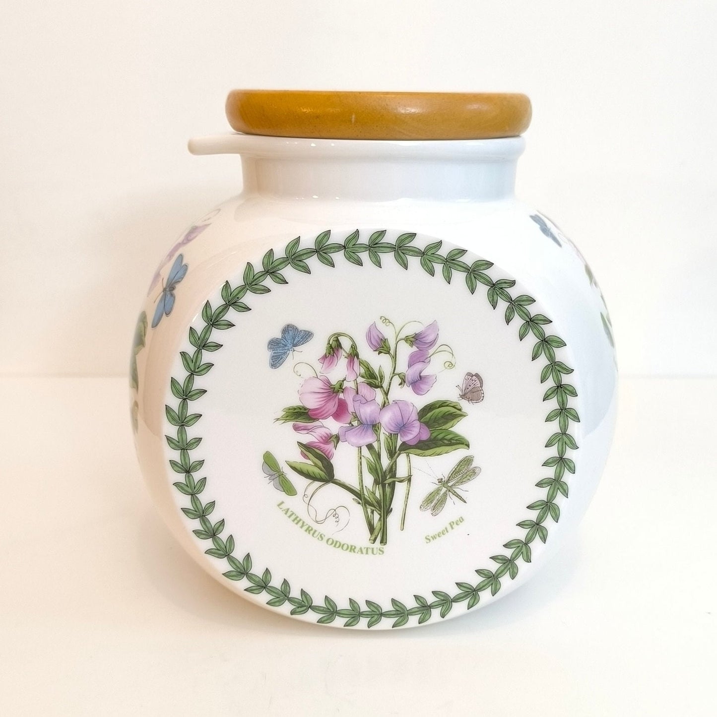 Portmeirion Botanic Garden Cookie Jar: Sweet Pea & Butterfly Design