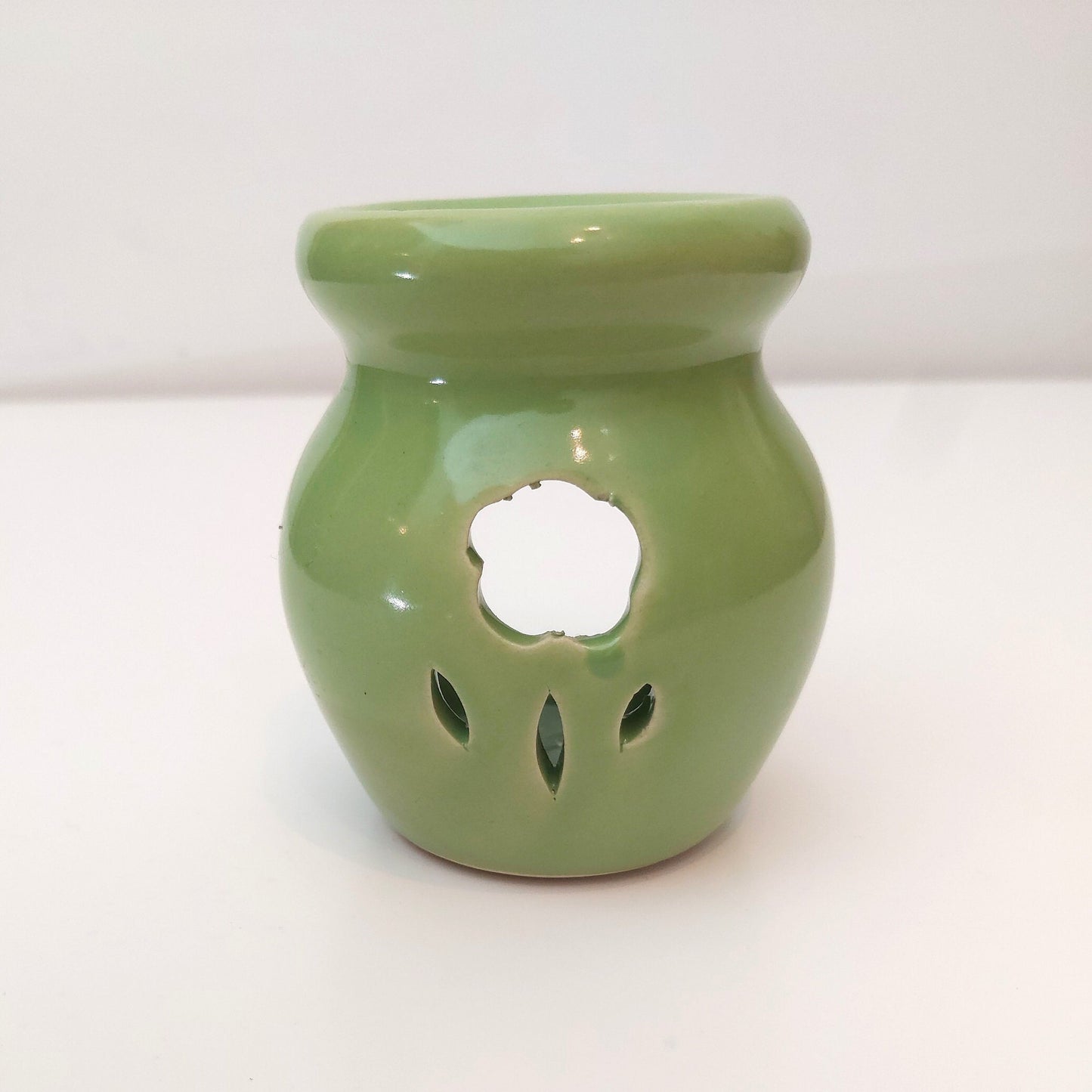 Vintage Green Ceramic Oil Burner: Tea Light Wax Melt Aroma Therapy