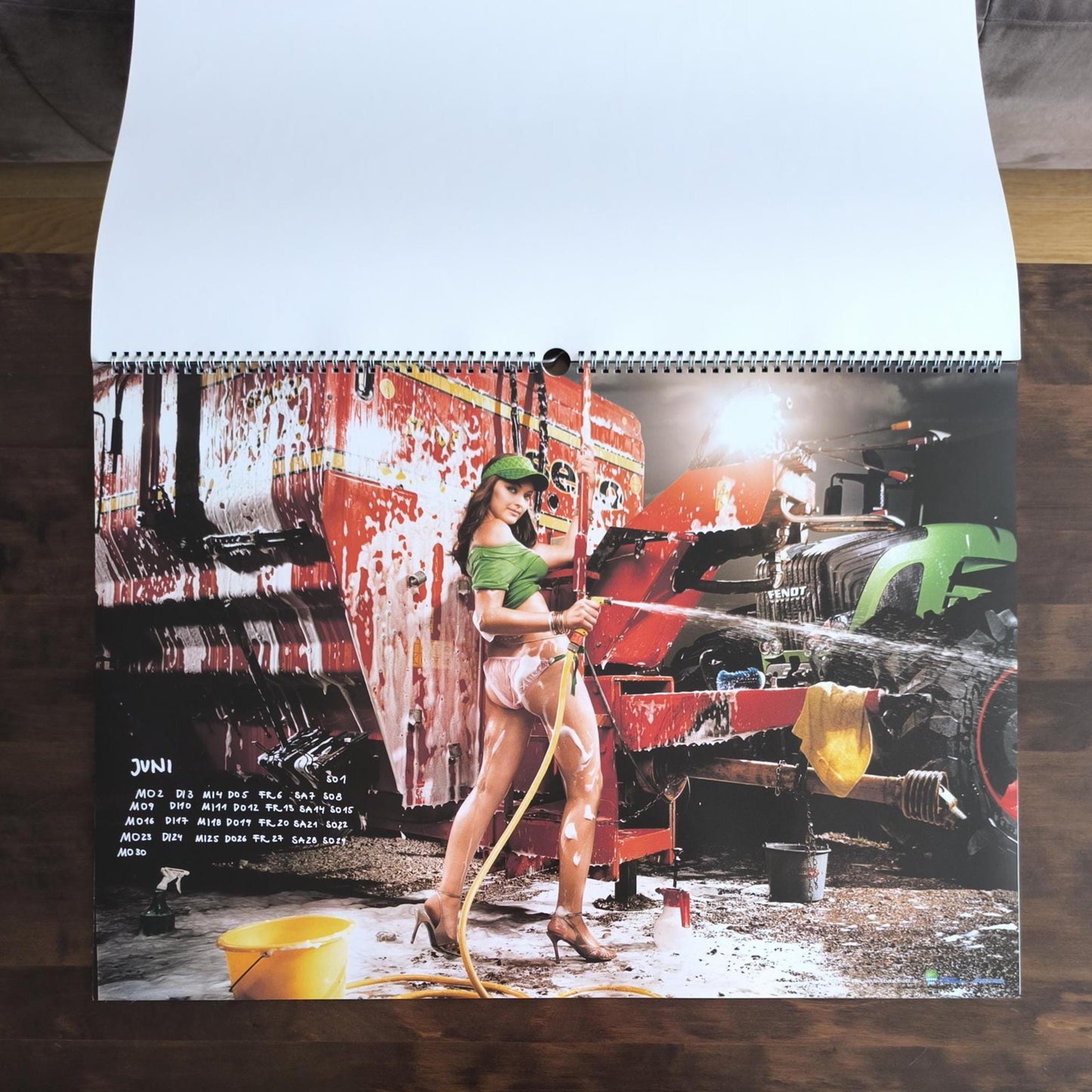 Jungbauernkalender Austrian Farmers a Women Calendar