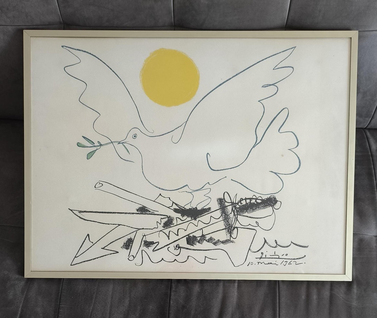 Pablo Picasso "Dove of Peace" Lithograph, 1962, Signed, Framed 60x80 cm