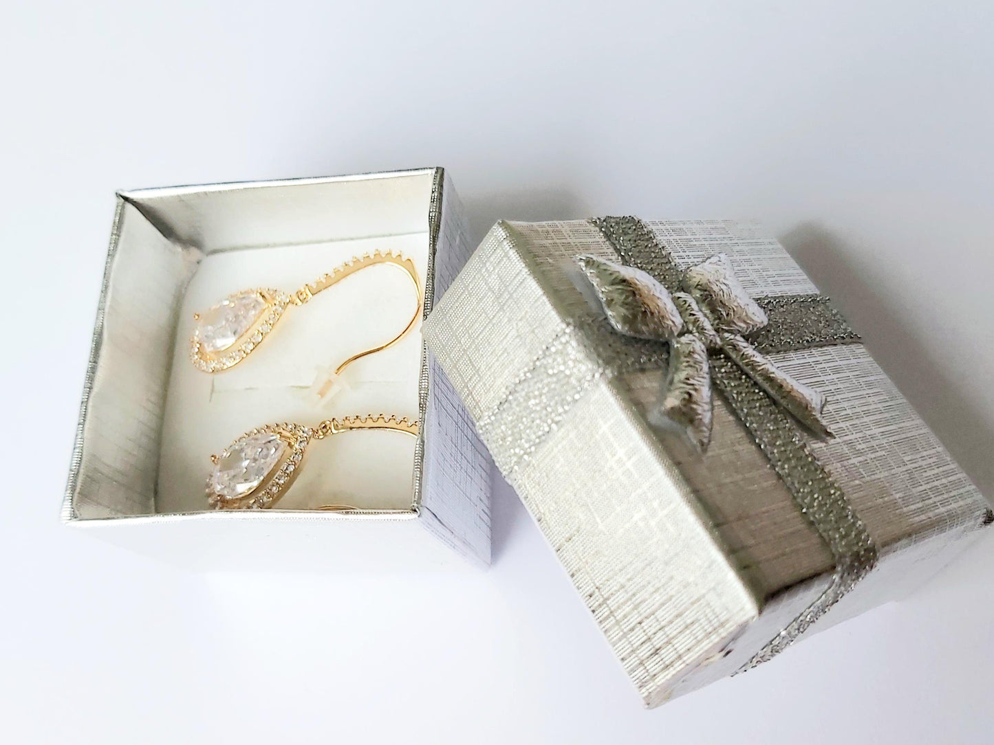 Vintage 2000s 14K Gold-Plated Stud Earrings with White Swarovski Crystal & Diamond Details