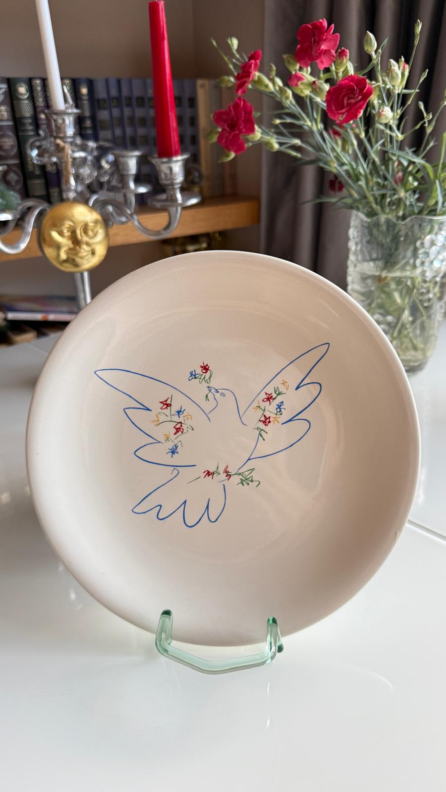 Limoges Porcelain Plate Dove of Peace Picasso Style Bird 24cm 1970s