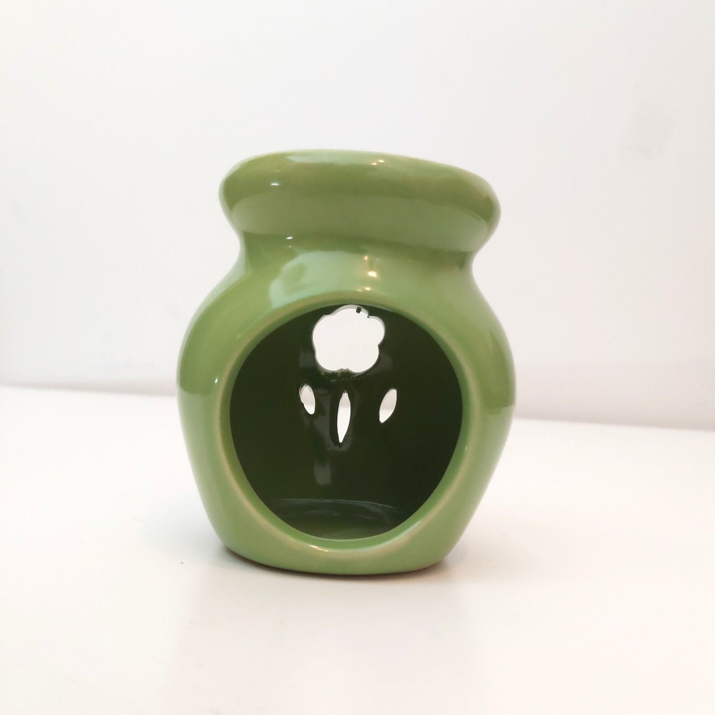 Vintage Green Ceramic Oil Burner: Tea Light Wax Melt Aroma Therapy