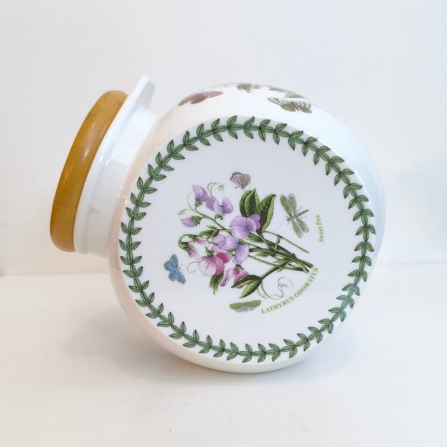 Portmeirion Botanic Garden Cookie Jar: Sweet Pea & Butterfly Design
