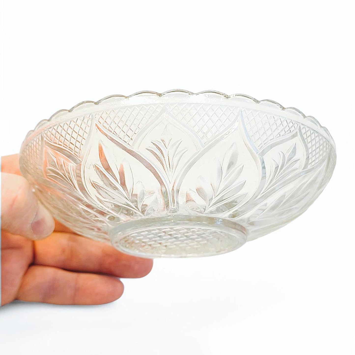 Ribbed Crystal Glass Bowl: Salad, Fruit, Candy Dish