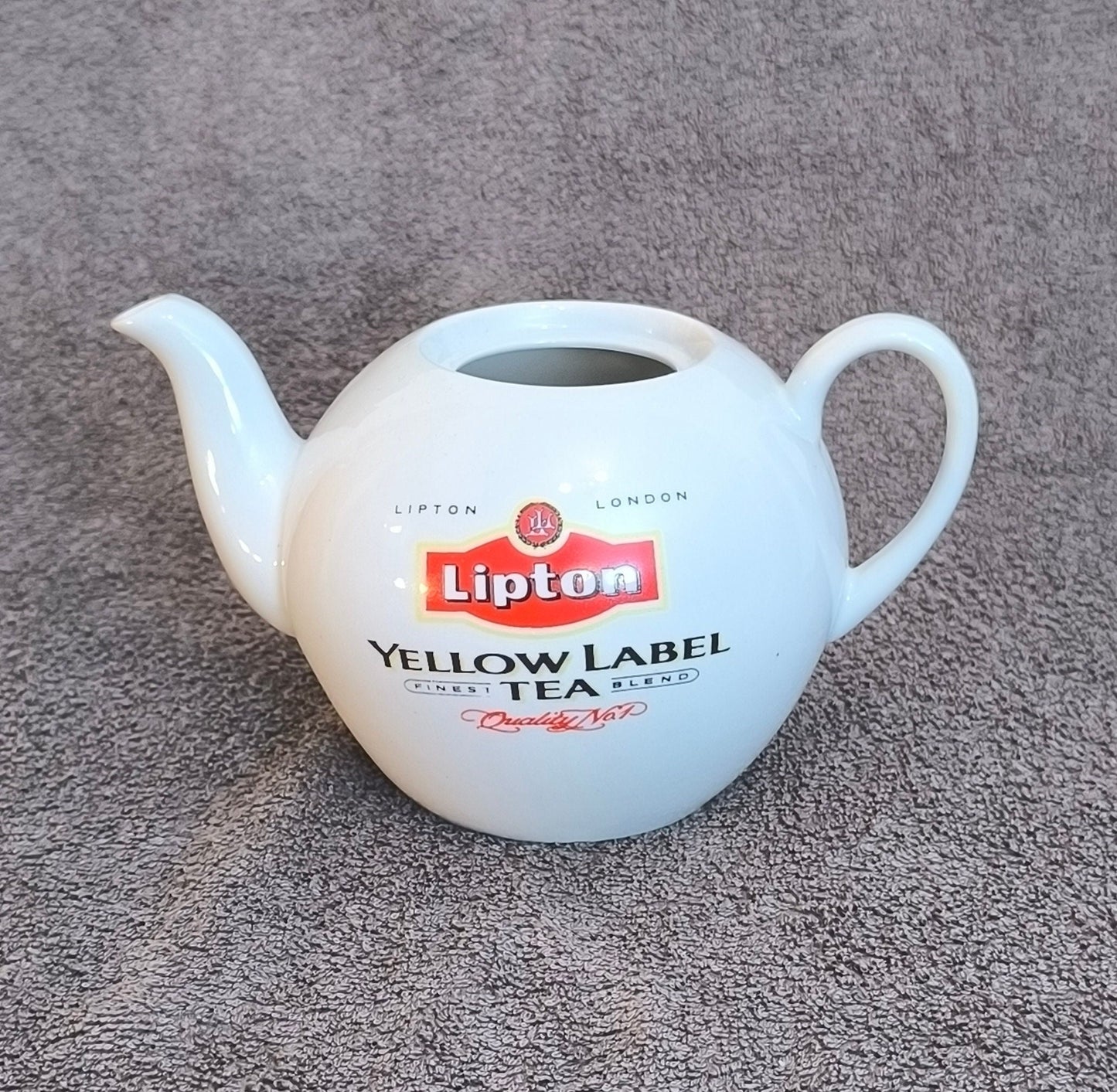 1990s Lipton Collectible Teapot, White Tea Pot, Vintage Ceramic