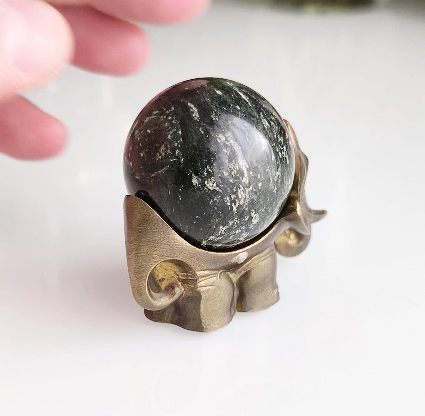 Small Bronze Asian Elephant Statue with Esoteric Black Stone, 1980s