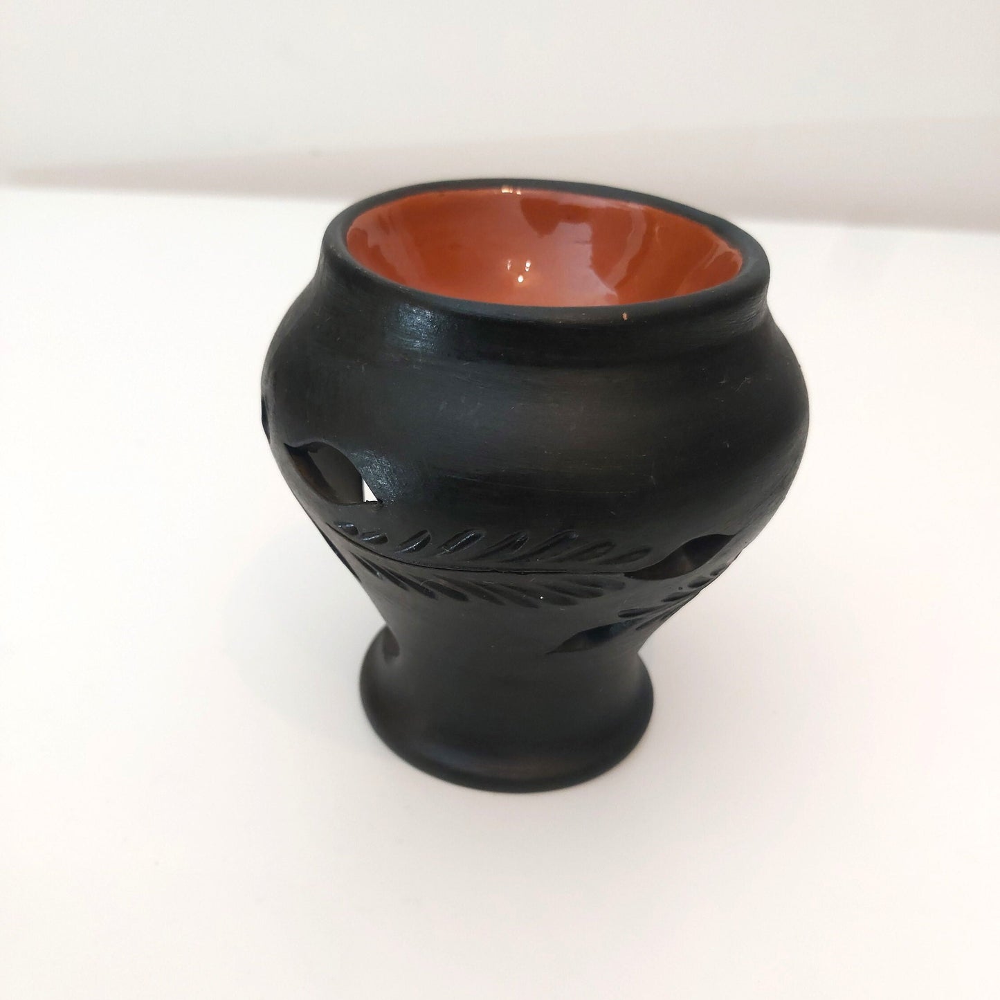 Vintage Black Matte Ceramic Oil Burner: Tea Light Wax Warmer